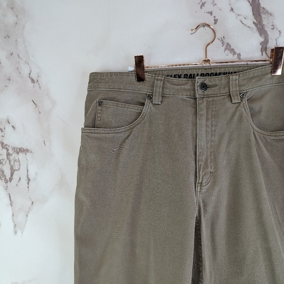 Duluth Pants Mens 34X30 Flex Ballroom Khakis Brown Tan Beige 36310 - Picture 2 of 16